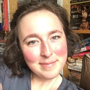 Meet your Posher, Hillary